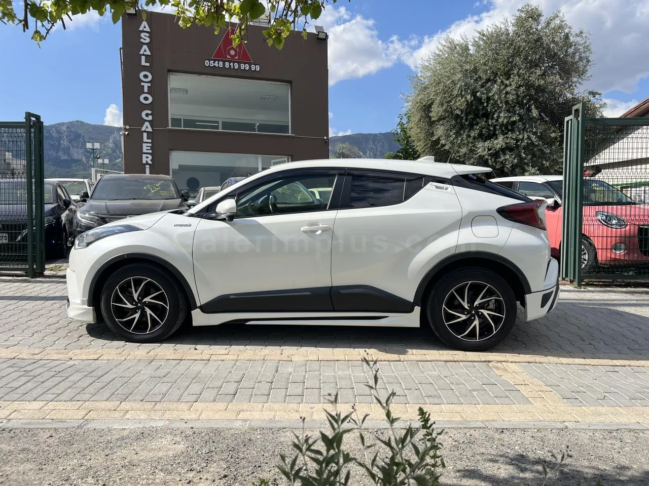 2020 Model Otomatik Toyota C-HR 1.8 Hybrid Girne Satılık İkinci El | GalerimPlus - Thumbnail 7