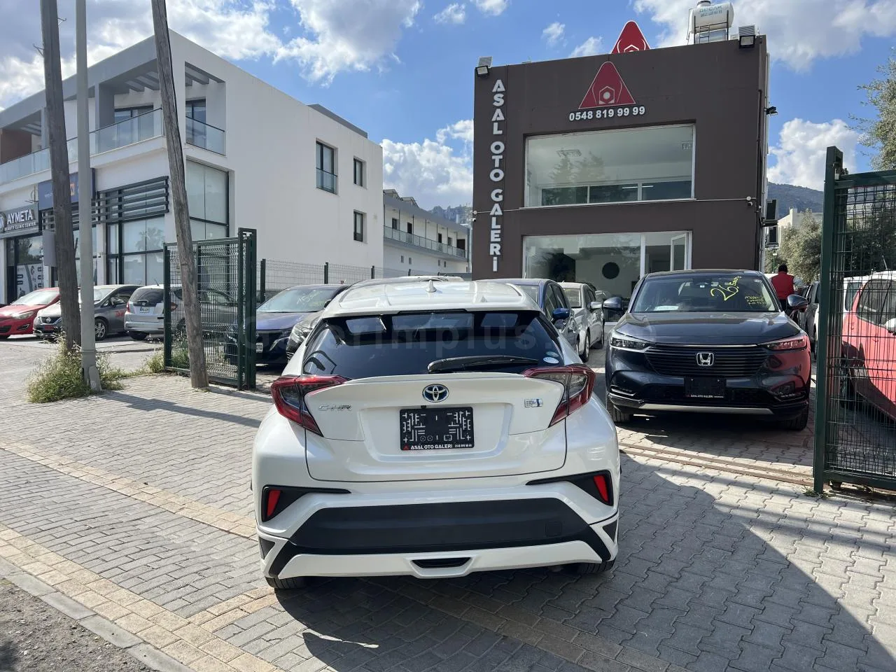 2020 Model Otomatik Toyota C-HR 1.8 Hybrid Girne Satılık İkinci El | GalerimPlus - Thumbnail 8