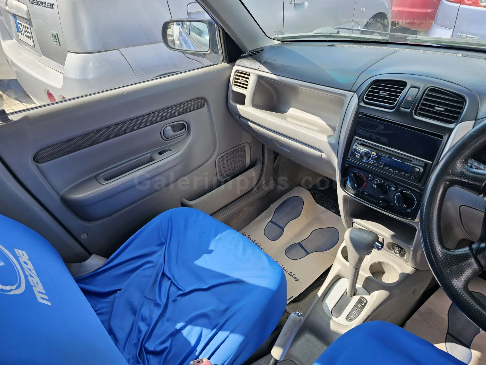 2002 Model Otomatik Mazda Demio 1.3 16V Lefkoşa Satılık İkinci El | GalerimPlus - Thumbnail 3