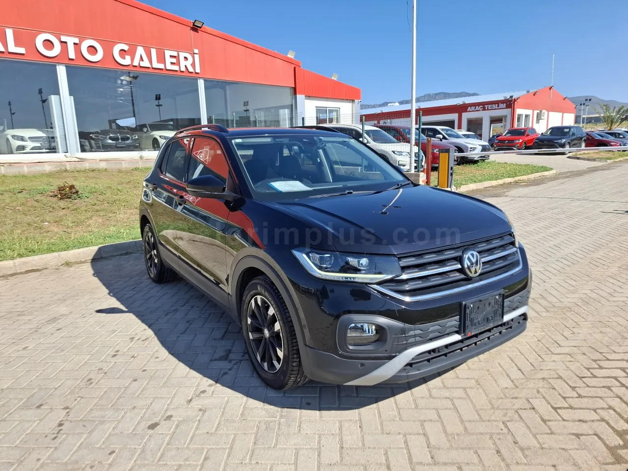 2020 Model Otomatik Volkswagen T-Cross Lefkoşa Satılık İkinci El | GalerimPlus - Thumbnail 3