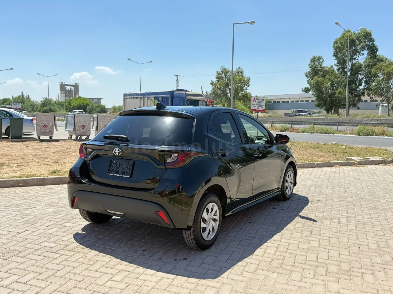 2023 Model Otomatik Toyota Yaris 1.0 Lefkoşa Satılık İkinci El | GalerimPlus - Thumbnail 5