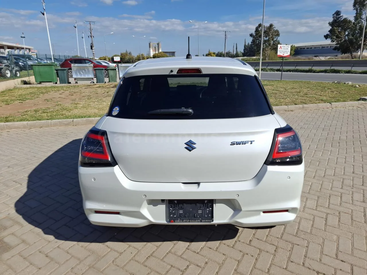 2024 Model Otomatik Suzuki Swift 1.2 Lefkoşa Satılık İkinci El | GalerimPlus - Thumbnail 6