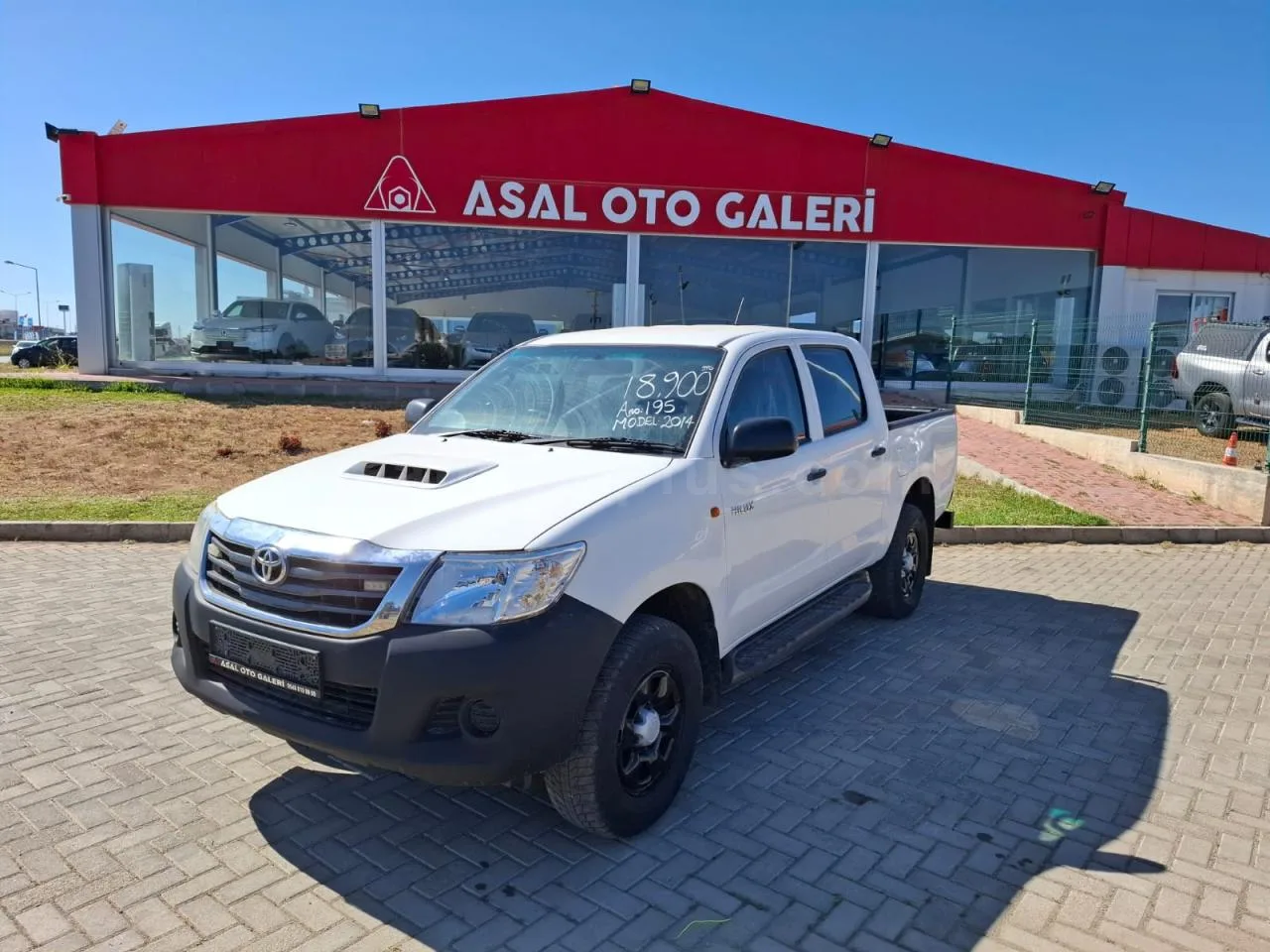 2014 Toyota Hilux 2.5 D DIESEL MANUAL Lefkoşa İlan görseli - GalerimPlus