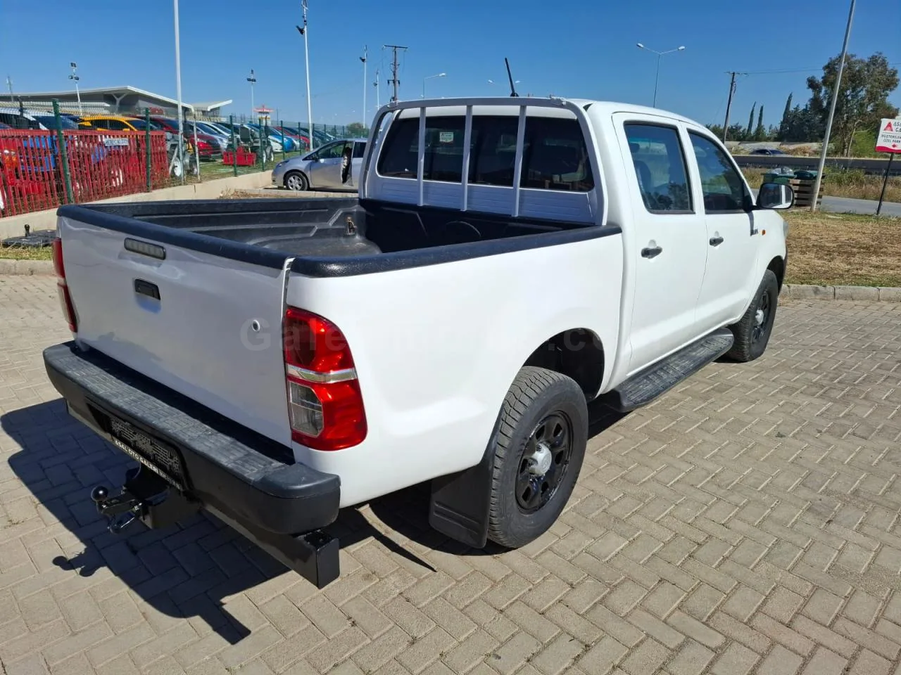 2014 Model Düz Toyota Hilux 2.5 D Lefkoşa Satılık İkinci El | GalerimPlus - Thumbnail 3