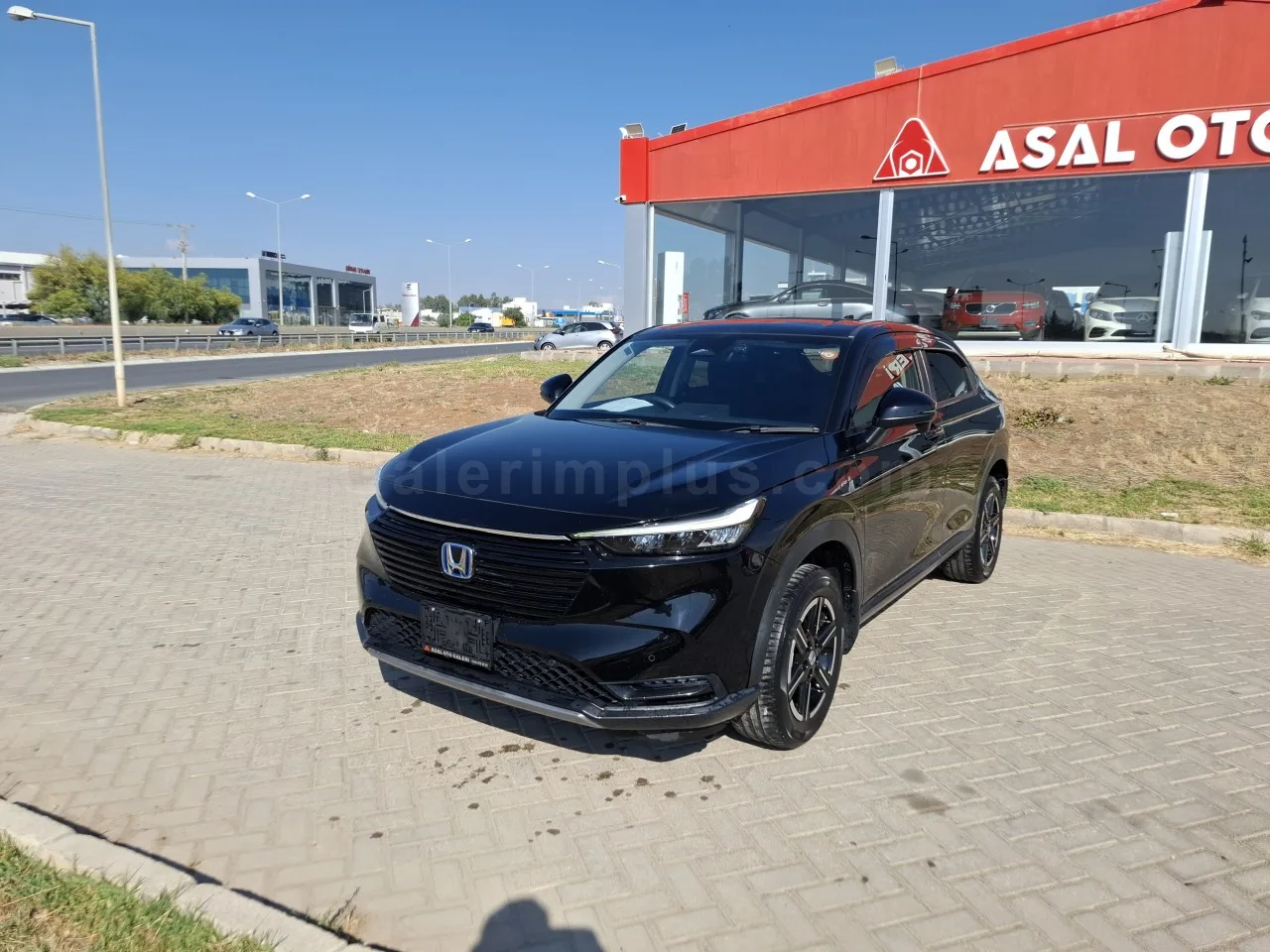 2022 Honda Vezel 1.5 i-VTEC Hybrid Automatic HYBRID AUTOMATIC Lefkoşa İlan görseli - GalerimPlus