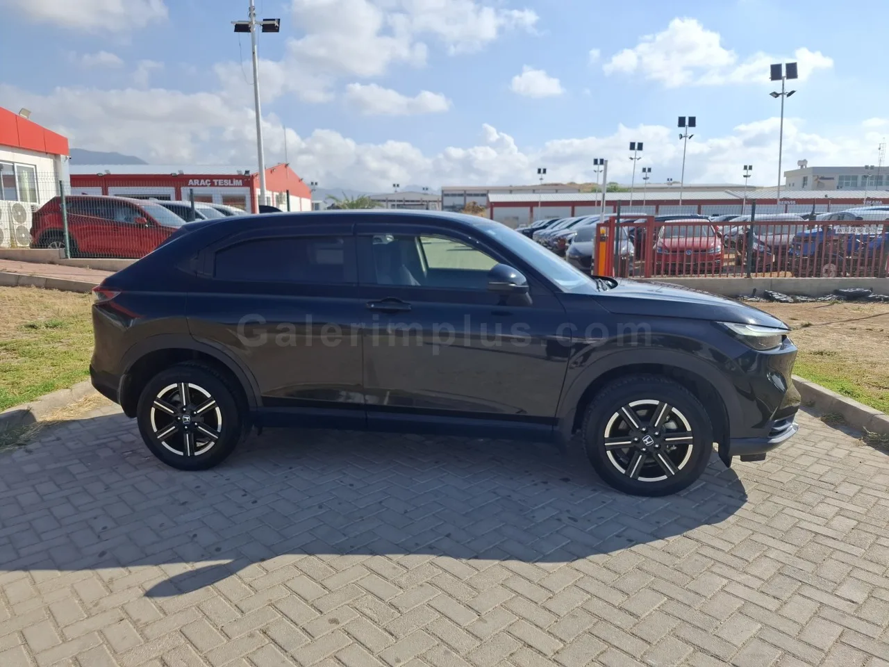 2022 Model Otomatik Honda Vezel 1.5 i-VTEC Hybrid Automatic Lefkoşa Satılık İkinci El | GalerimPlus - Thumbnail 4