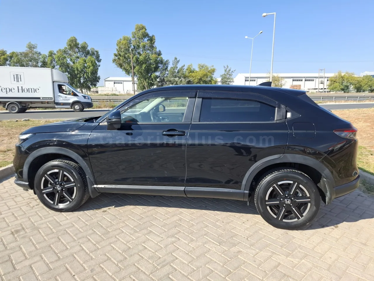 2022 Model Otomatik Honda Vezel 1.5 i-VTEC Hybrid Automatic Lefkoşa Satılık İkinci El | GalerimPlus - Thumbnail 8