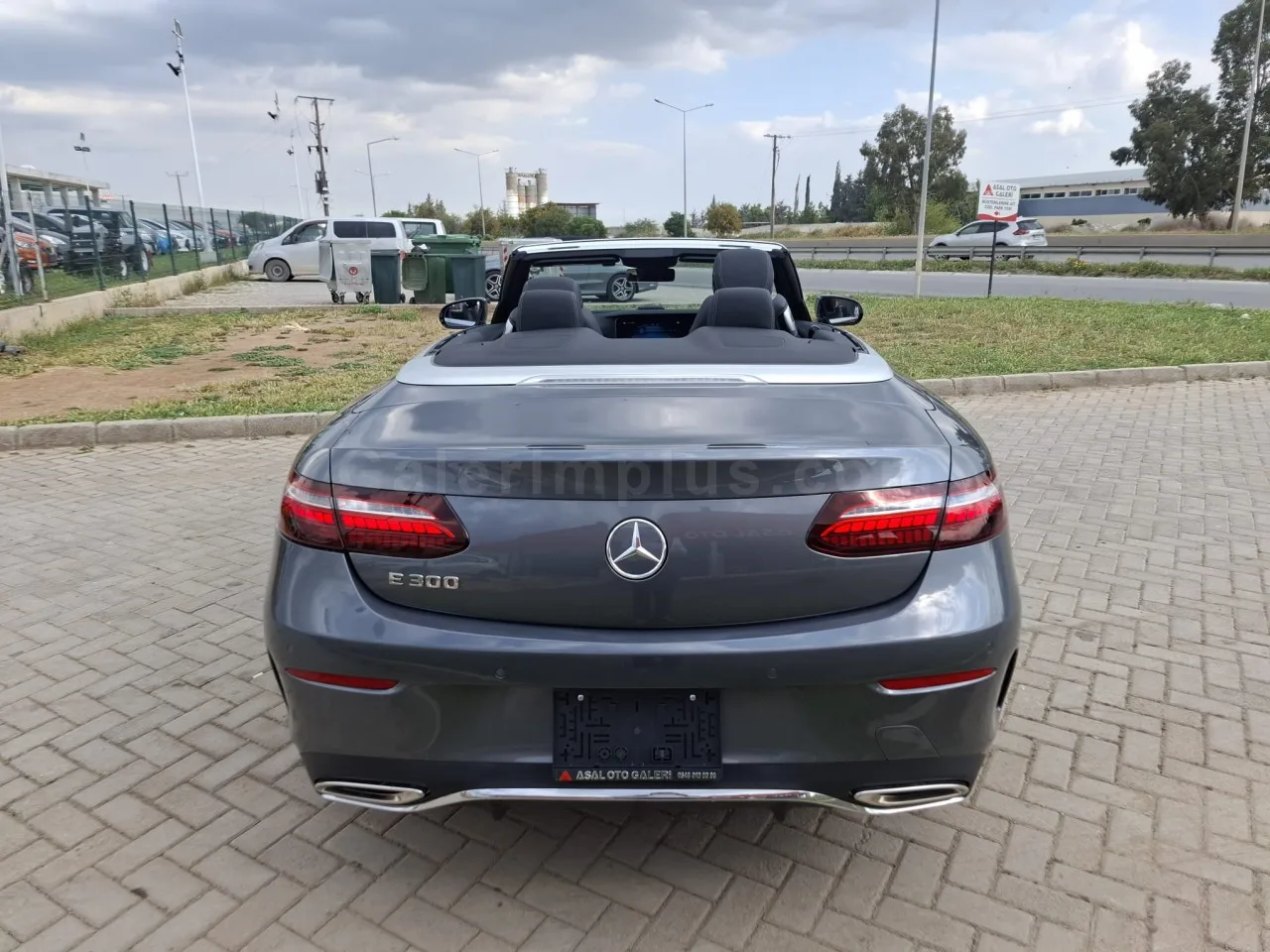 2021 Model Otomatik Mercedes-Benz E Serisi E 300 Lefkoşa Satılık İkinci El | GalerimPlus - Thumbnail 2