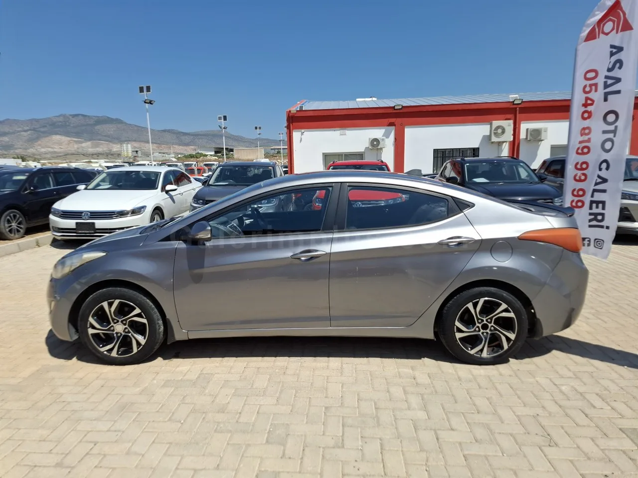 2011 Model Otomatik Hyundai Elantra 1.6 Lefkoşa Satılık İkinci El | GalerimPlus - Thumbnail 6