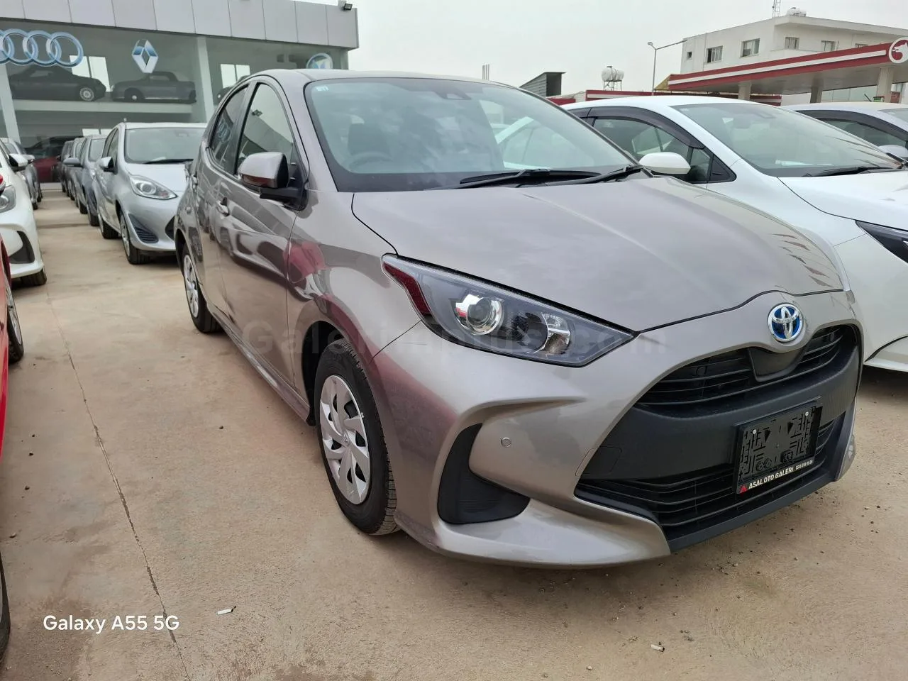 2022 Model Otomatik Toyota Yaris 1.5 Hybrid İskele Satılık İkinci El | GalerimPlus - Thumbnail 2