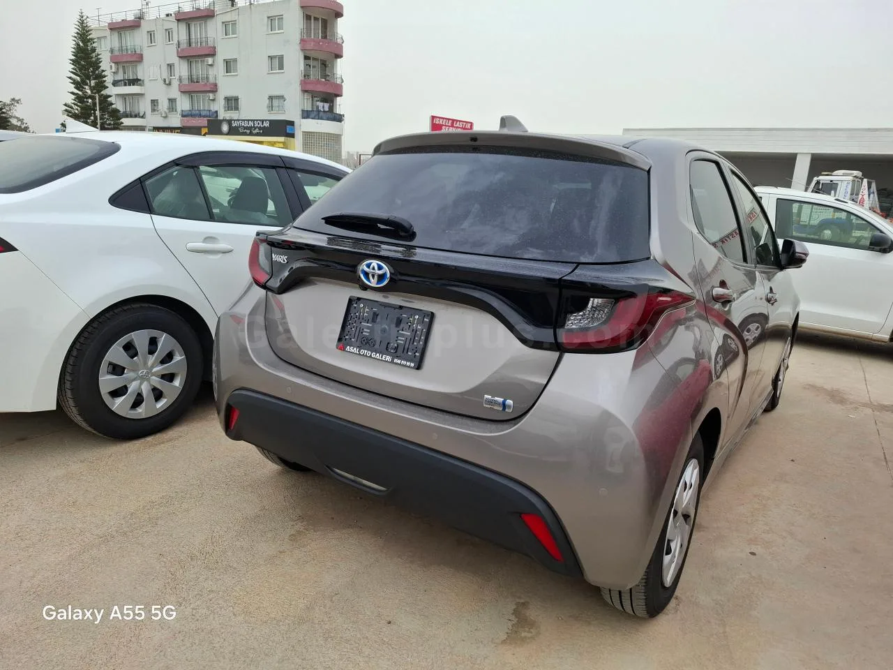 2022 Model Otomatik Toyota Yaris 1.5 Hybrid İskele Satılık İkinci El | GalerimPlus - Thumbnail 5
