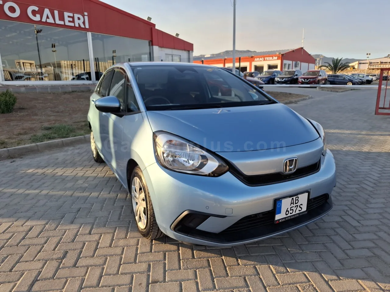 2021 Model Otomatik Honda Fit 1.3 Lefkoşa Satılık İkinci El | GalerimPlus - Thumbnail 3