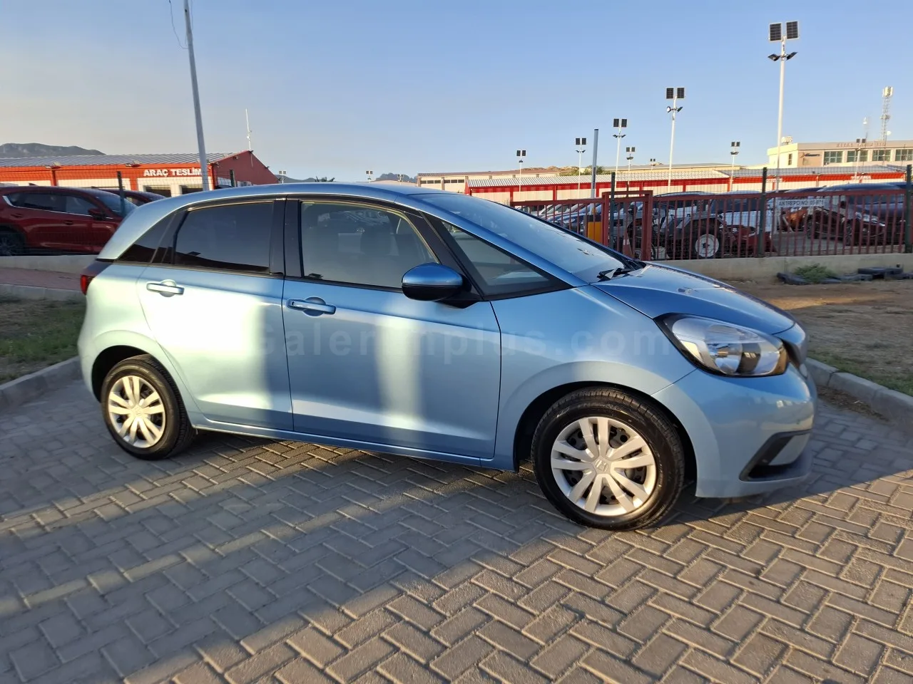 2021 Model Otomatik Honda Fit 1.3 Lefkoşa Satılık İkinci El | GalerimPlus - Thumbnail 4