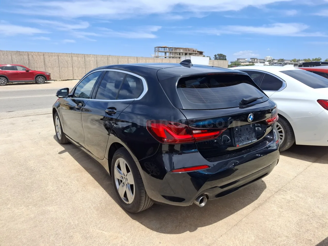 2022 Model Otomatik BMW 1 Serisi 118i İskele Satılık İkinci El | GalerimPlus - Thumbnail 4