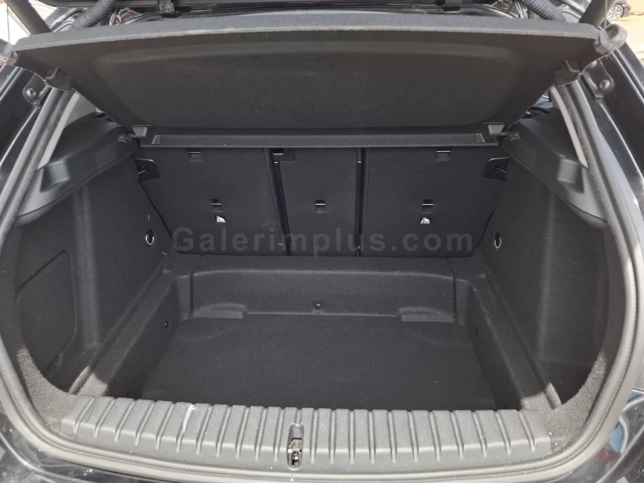 2022 Model Otomatik BMW 1 Serisi 118i İskele Satılık İkinci El | GalerimPlus - Thumbnail 7