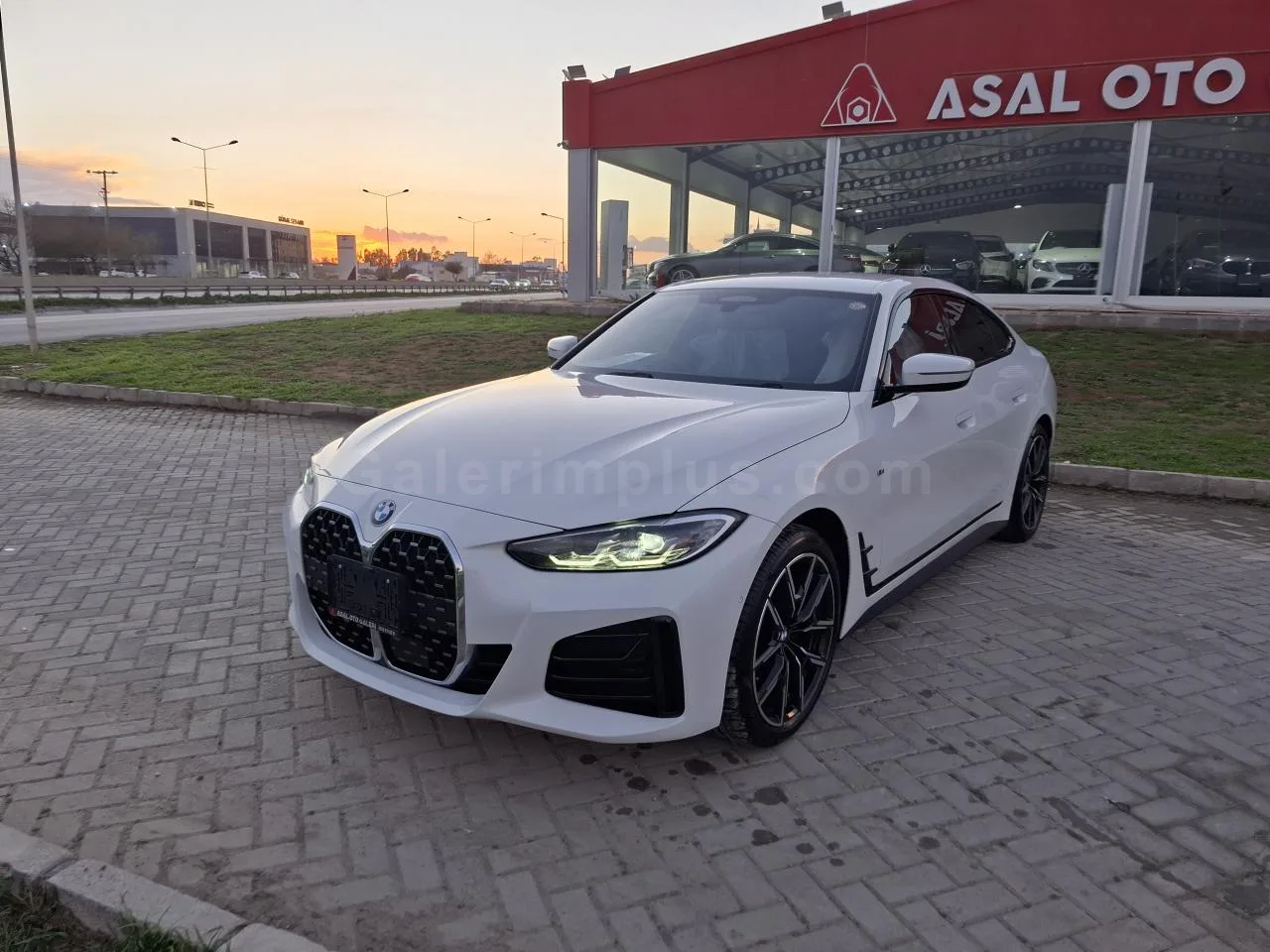 2022 BMW 4 Serisi 420i HYBRID AUTOMATIC Lefkoşa İlan görseli - GalerimPlus