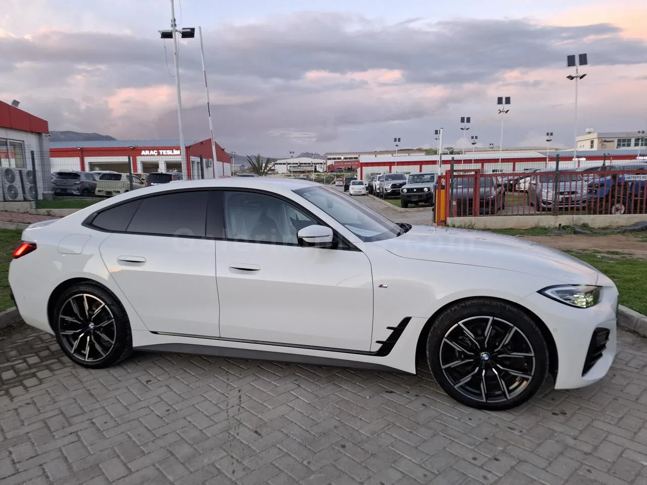 2022 Model Otomatik BMW 4 Serisi 420i Lefkoşa Satılık İkinci El | GalerimPlus - Thumbnail 3