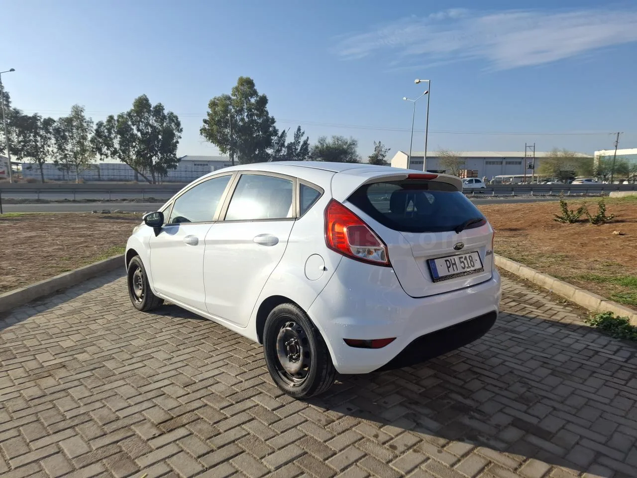 2017 Model Otomatik Ford Fiesta 1.6 Lefkoşa Satılık İkinci El | GalerimPlus - Thumbnail 4