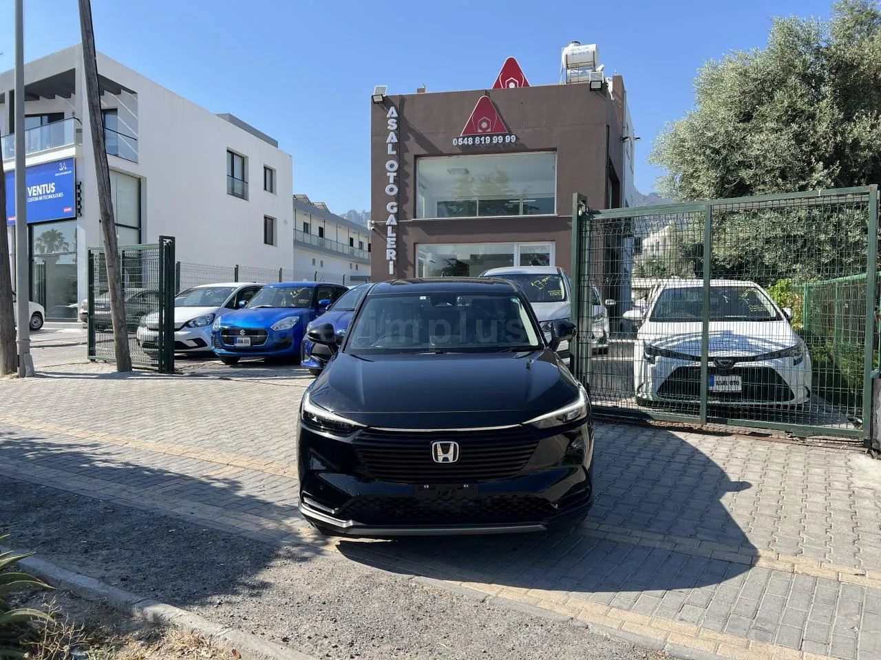 2022 Model Otomatik Honda Vezel 1.5 i-VTEC Hybrid Automatic Girne Satılık İkinci El | GalerimPlus - Thumbnail 3