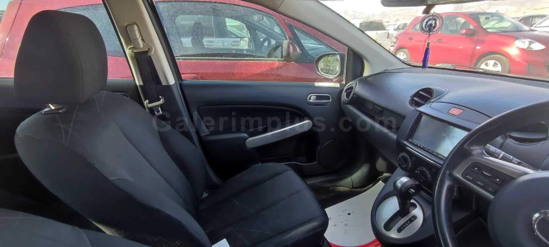 2012 Model Otomatik Mazda Demio 1.3i Lefkoşa Satılık İkinci El | GalerimPlus - Thumbnail 5