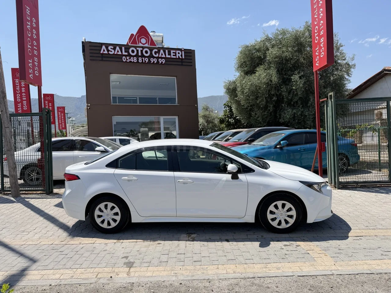 2022 Model Otomatik Toyota Corolla 1.8 Hybrid Girne Satılık İkinci El | GalerimPlus - Thumbnail 4