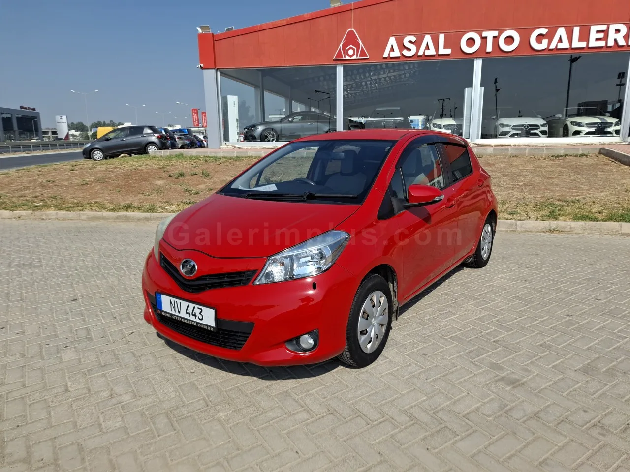 2011 Toyota Vitz 1.3 16V Automatic GASOLINE AUTOMATIC Lefkoşa İlan görseli - GalerimPlus
