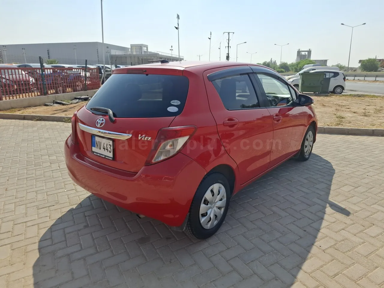 2011 Model Otomatik Toyota Vitz 1.3 16V Automatic Lefkoşa Satılık İkinci El | GalerimPlus - Thumbnail 5
