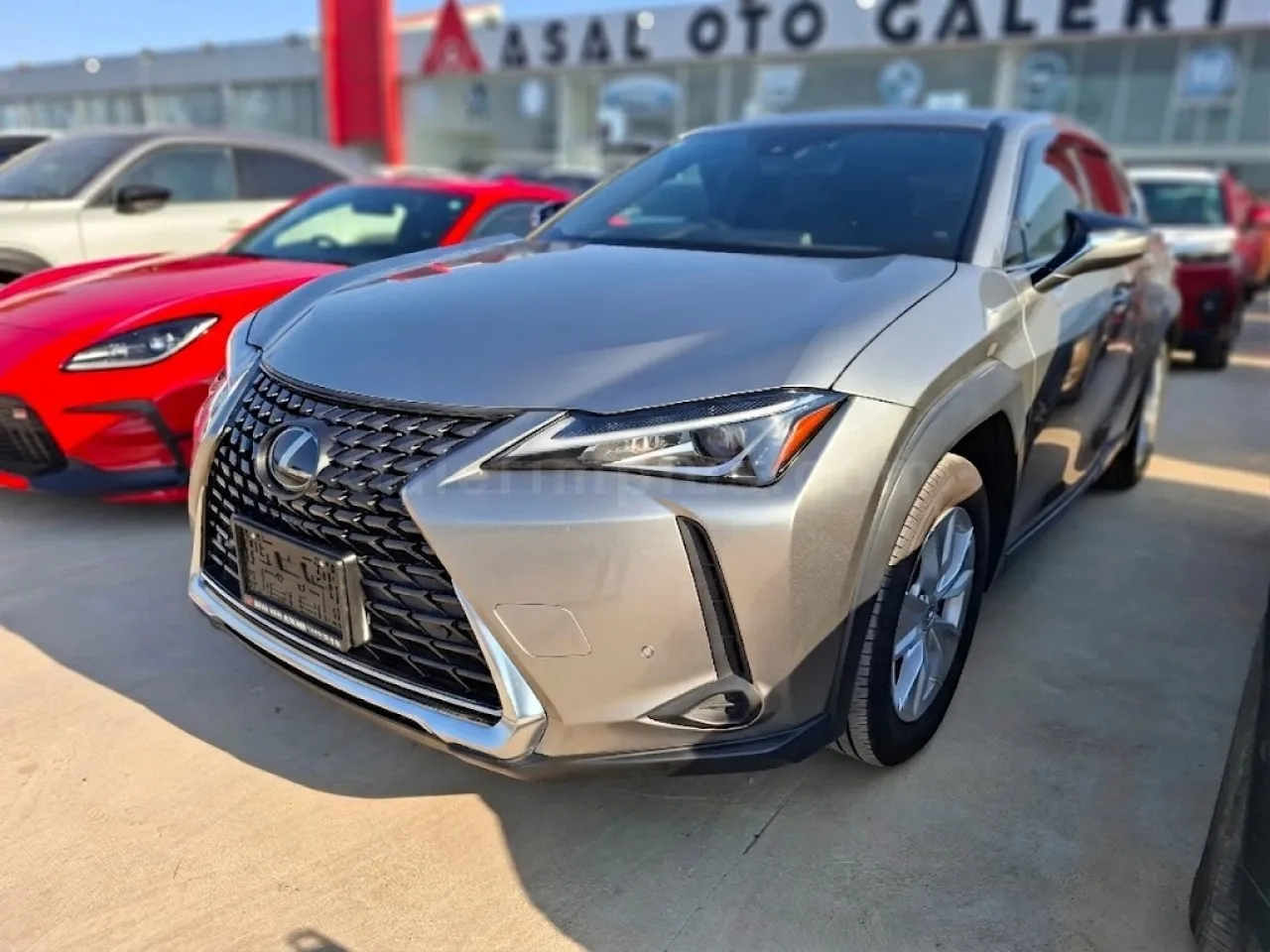 2022 Model Otomatik Lexus UX İskele Satılık İkinci El | GalerimPlus - Thumbnail 2