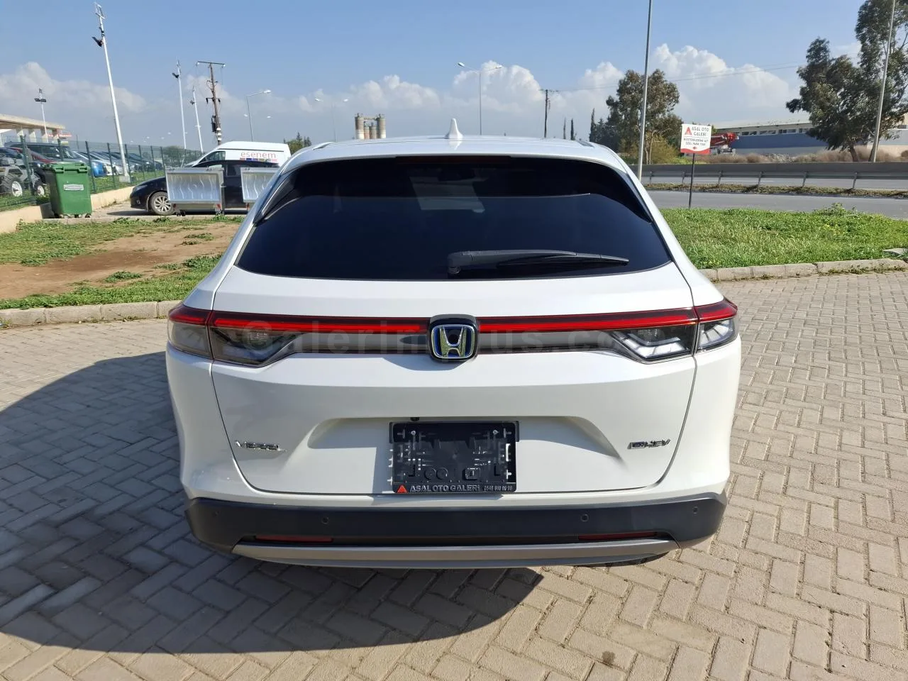 2022 Model Otomatik Honda Vezel 1.5 i-VTEC Hybrid Automatic Lefkoşa Satılık İkinci El | GalerimPlus - Thumbnail 6
