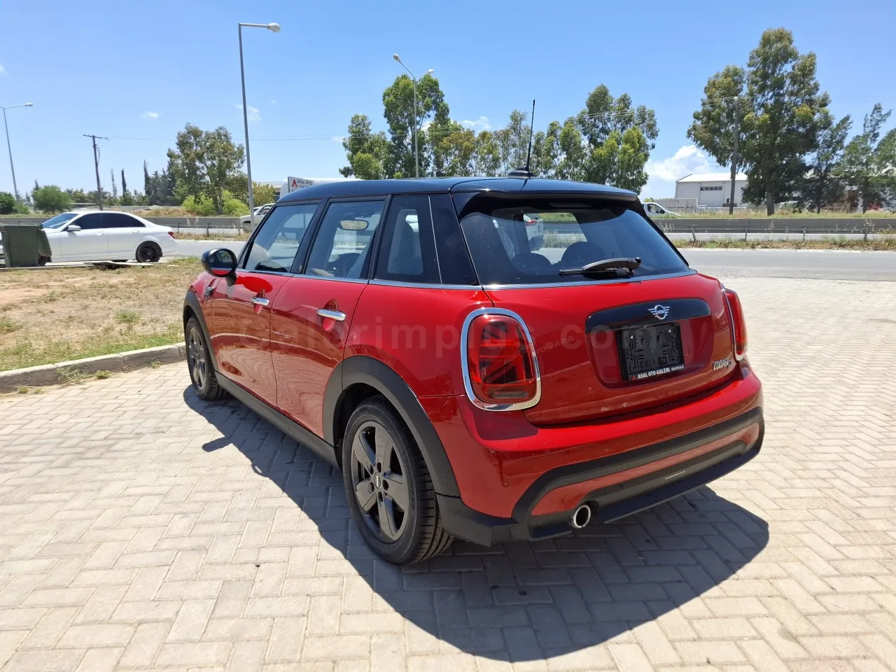2022 Model Otomatik MINI Cooper 1.5 D Lefkoşa Satılık İkinci El | GalerimPlus - Thumbnail 7