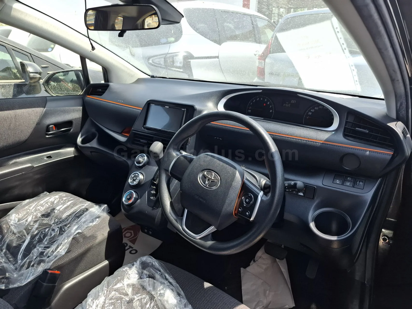 2021 Model Otomatik Toyota Sienta 1.5 CVT-i Lefkoşa Satılık İkinci El | GalerimPlus - Thumbnail 5