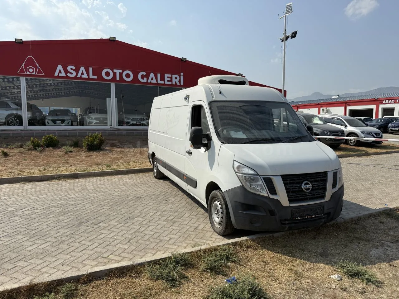 2015 Model Düz Nissan NV400 Lefkoşa Satılık İkinci El | GalerimPlus - Thumbnail 3