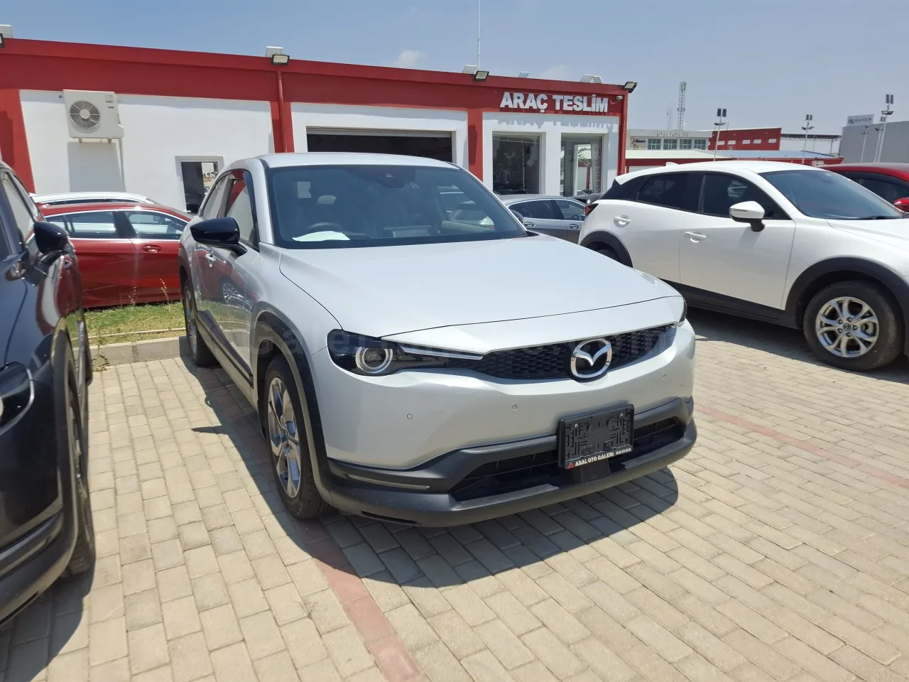 2021 Mazda MX-30 2.0 e-Skyactiv HYBRID AUTOMATIC Lefkoşa İlan görseli - GalerimPlus