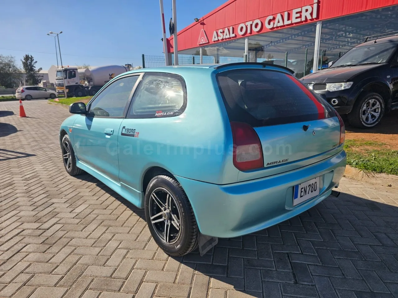 1995 Model Otomatik Mitsubishi Mirage 1.5i Lefkoşa Satılık İkinci El | GalerimPlus - Thumbnail 3
