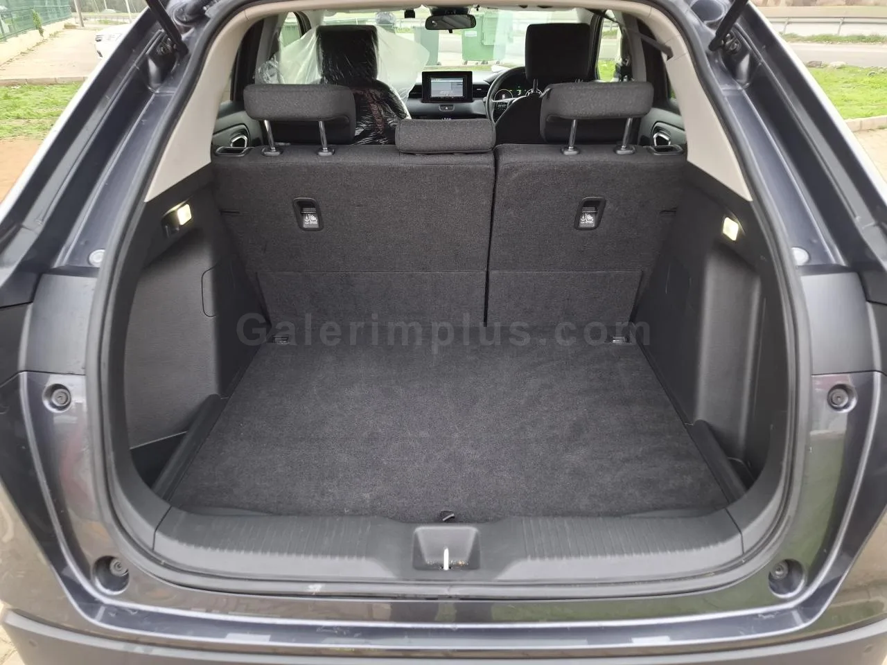 2023 Model Otomatik Honda Vezel 1.5 i-VTEC Hybrid Automatic Lefkoşa Satılık İkinci El | GalerimPlus - Thumbnail 7