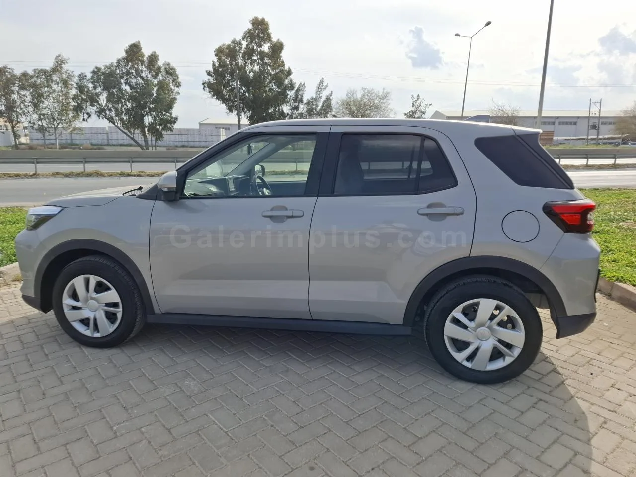 2022 Model Otomatik Daihatsu Rocky Lefkoşa Satılık İkinci El | GalerimPlus - Thumbnail 8