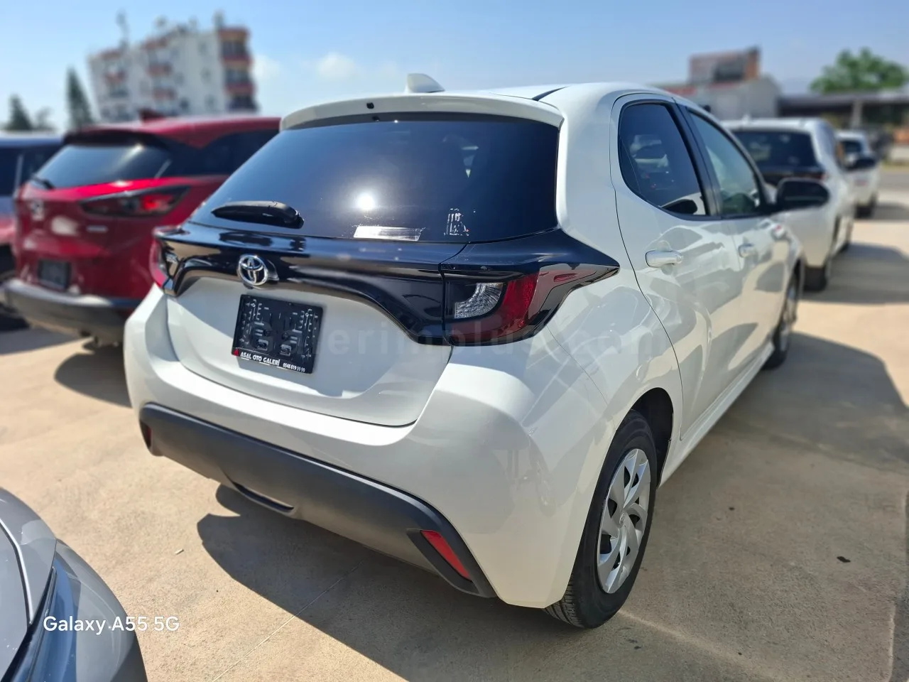 2022 Model Otomatik Toyota Yaris 1.0 İskele Satılık İkinci El | GalerimPlus - Thumbnail 4