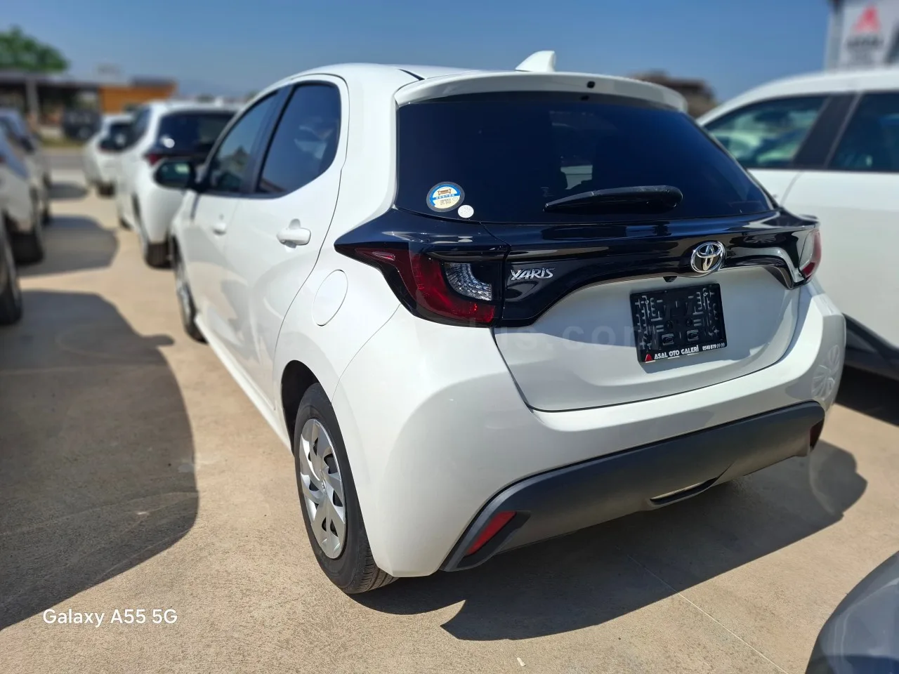 2022 Model Otomatik Toyota Yaris 1.0 İskele Satılık İkinci El | GalerimPlus - Thumbnail 5