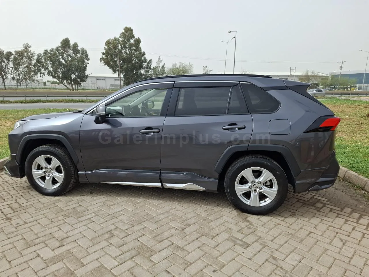 2021 Model Otomatik Toyota RAV4 2.5 Hybrid Lefkoşa Satılık İkinci El | GalerimPlus - Thumbnail 8
