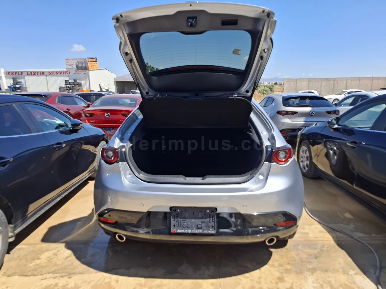 2023 Model Otomatik Mazda 3 1.5 SkyActive-G İskele Satılık İkinci El | GalerimPlus - Thumbnail 8