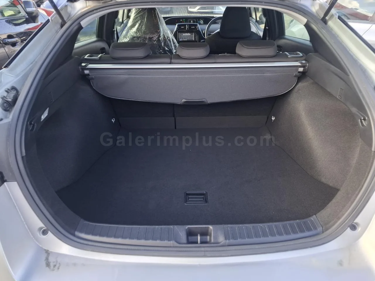 2020 Model Otomatik Toyota Prius Lefkoşa Satılık İkinci El | GalerimPlus - Thumbnail 6