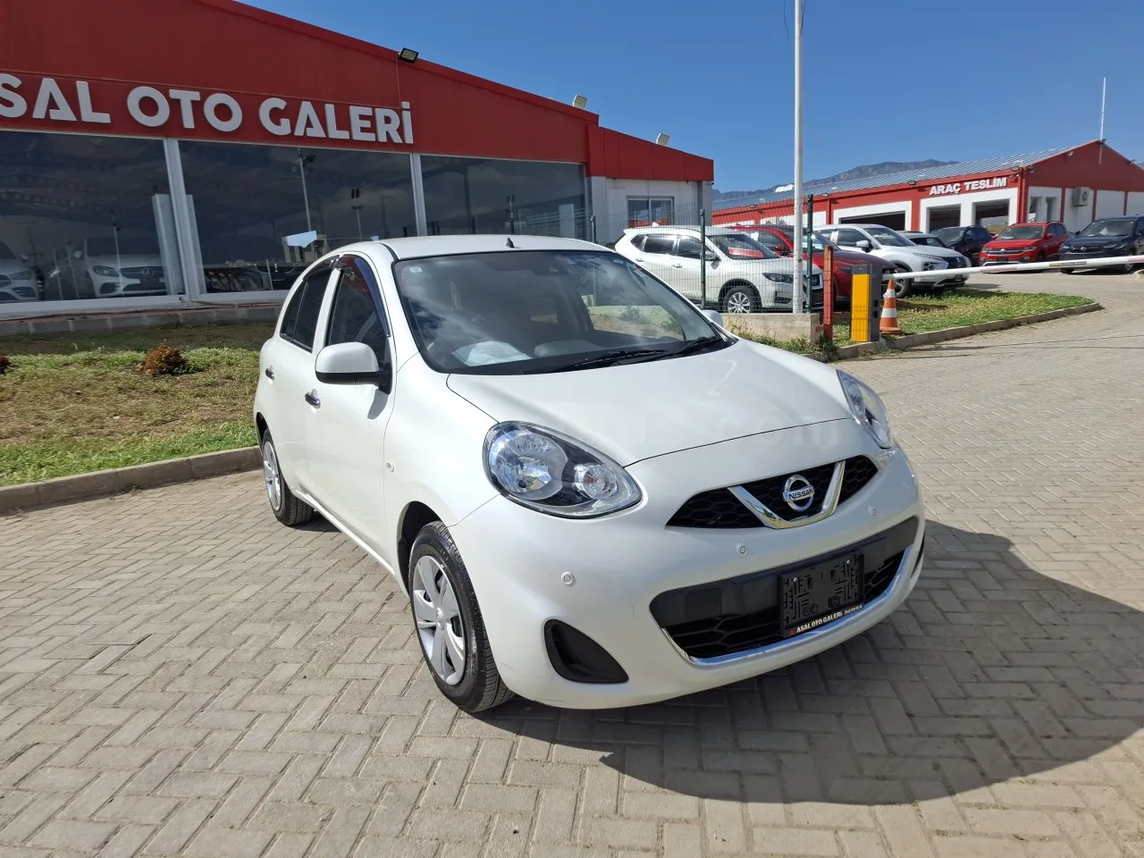 2022 Model Otomatik Nissan March 1.2 Lefkoşa Satılık İkinci El | GalerimPlus - Thumbnail 3