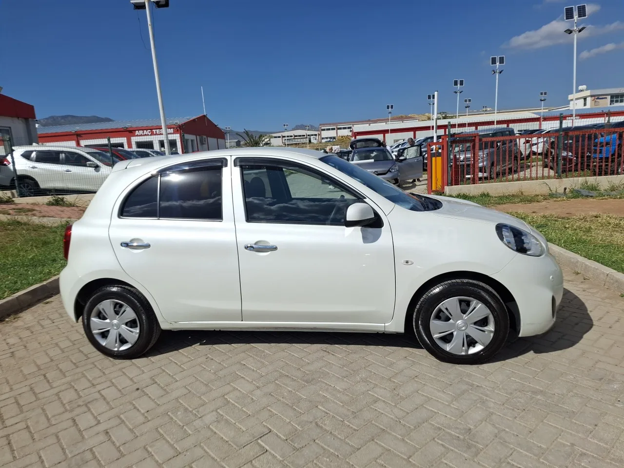 2022 Model Otomatik Nissan March 1.2 Lefkoşa Satılık İkinci El | GalerimPlus - Thumbnail 4