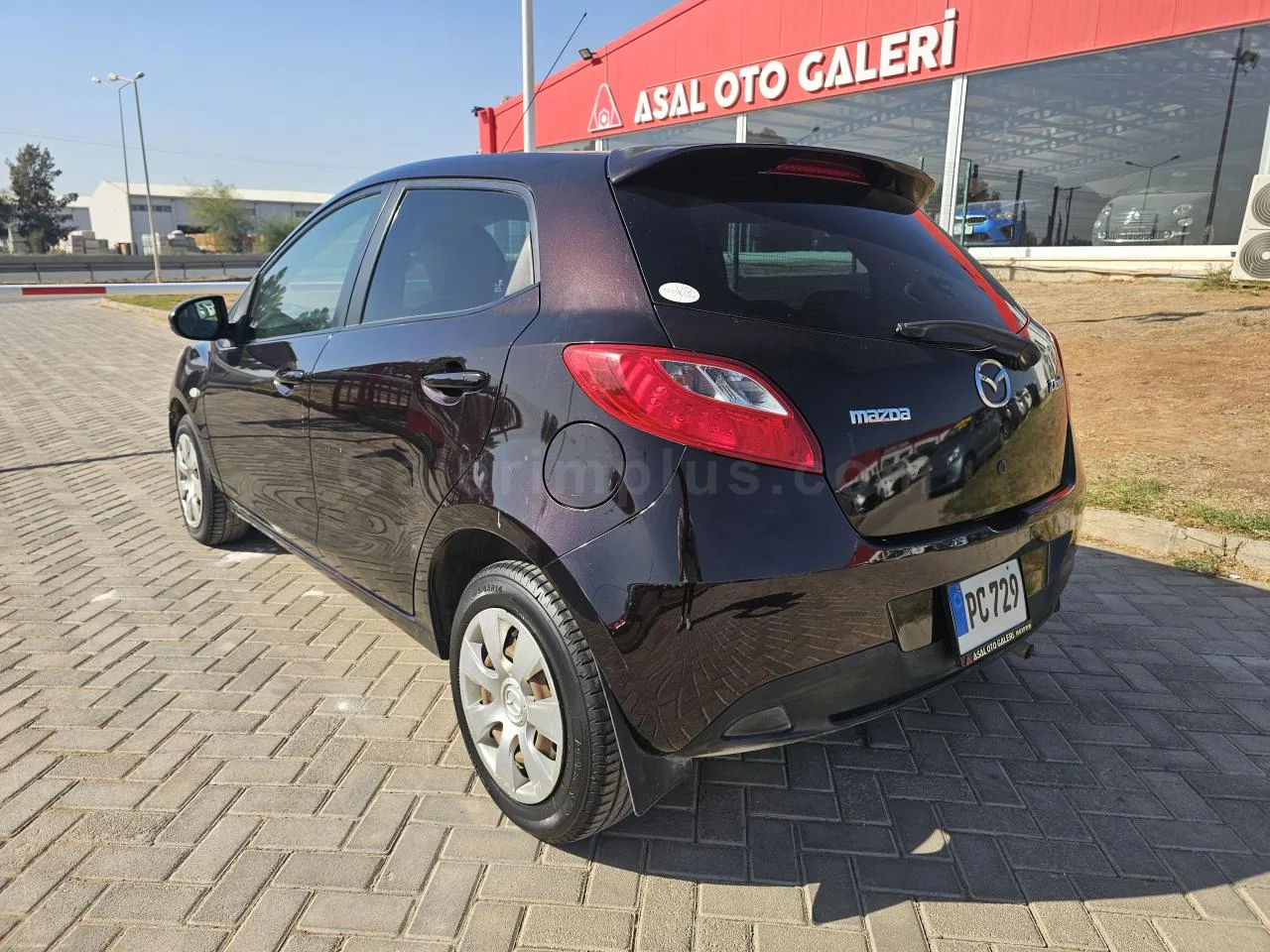 2012 Model Otomatik Mazda Demio 1.3i Lefkoşa Satılık İkinci El | GalerimPlus - Thumbnail 3