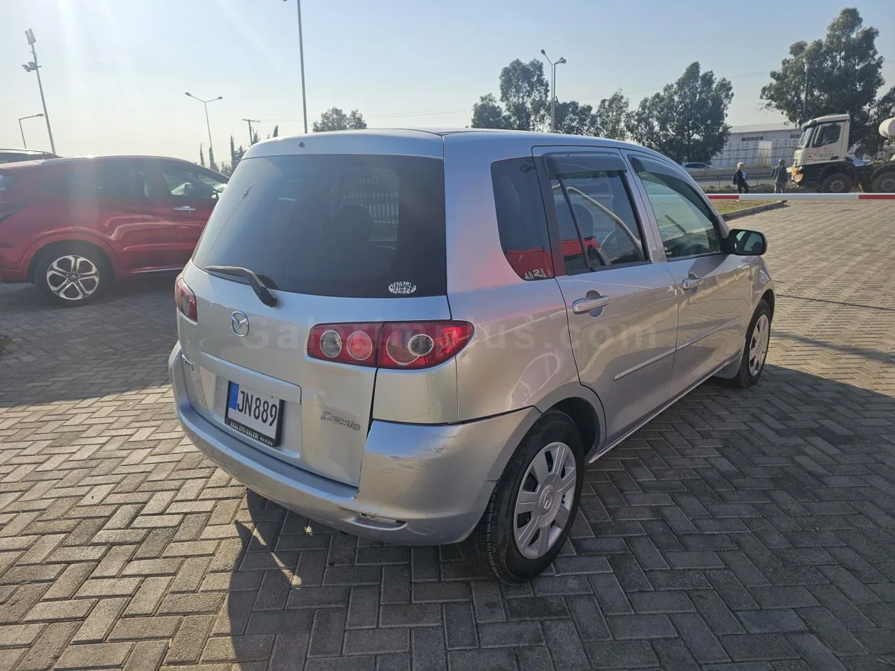 2004 Model Otomatik Mazda Demio 1.3i Lefkoşa Satılık İkinci El | GalerimPlus - Thumbnail 4