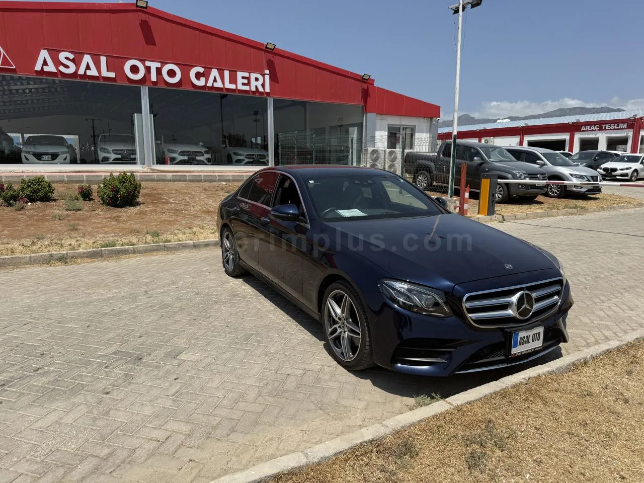 2021 Model Otomatik Mercedes-Benz E Serisi E 220 d Lefkoşa Satılık İkinci El | GalerimPlus - Thumbnail 3