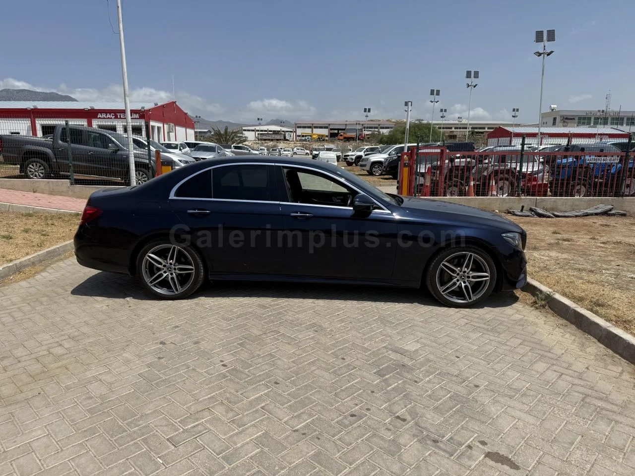 2021 Model Otomatik Mercedes-Benz E Serisi E 220 d Lefkoşa Satılık İkinci El | GalerimPlus - Thumbnail 4