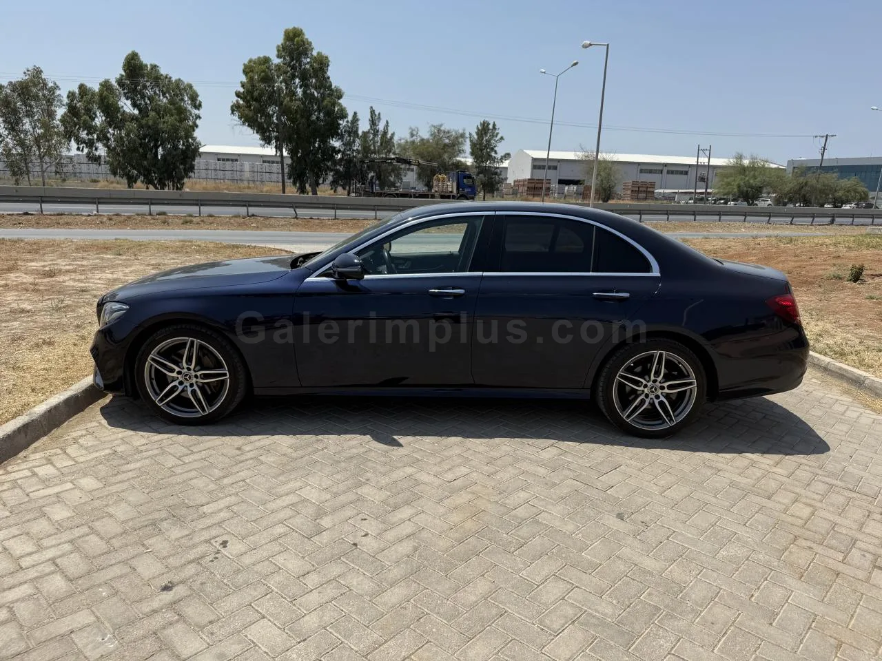 2021 Model Otomatik Mercedes-Benz E Serisi E 220 d Lefkoşa Satılık İkinci El | GalerimPlus - Thumbnail 8