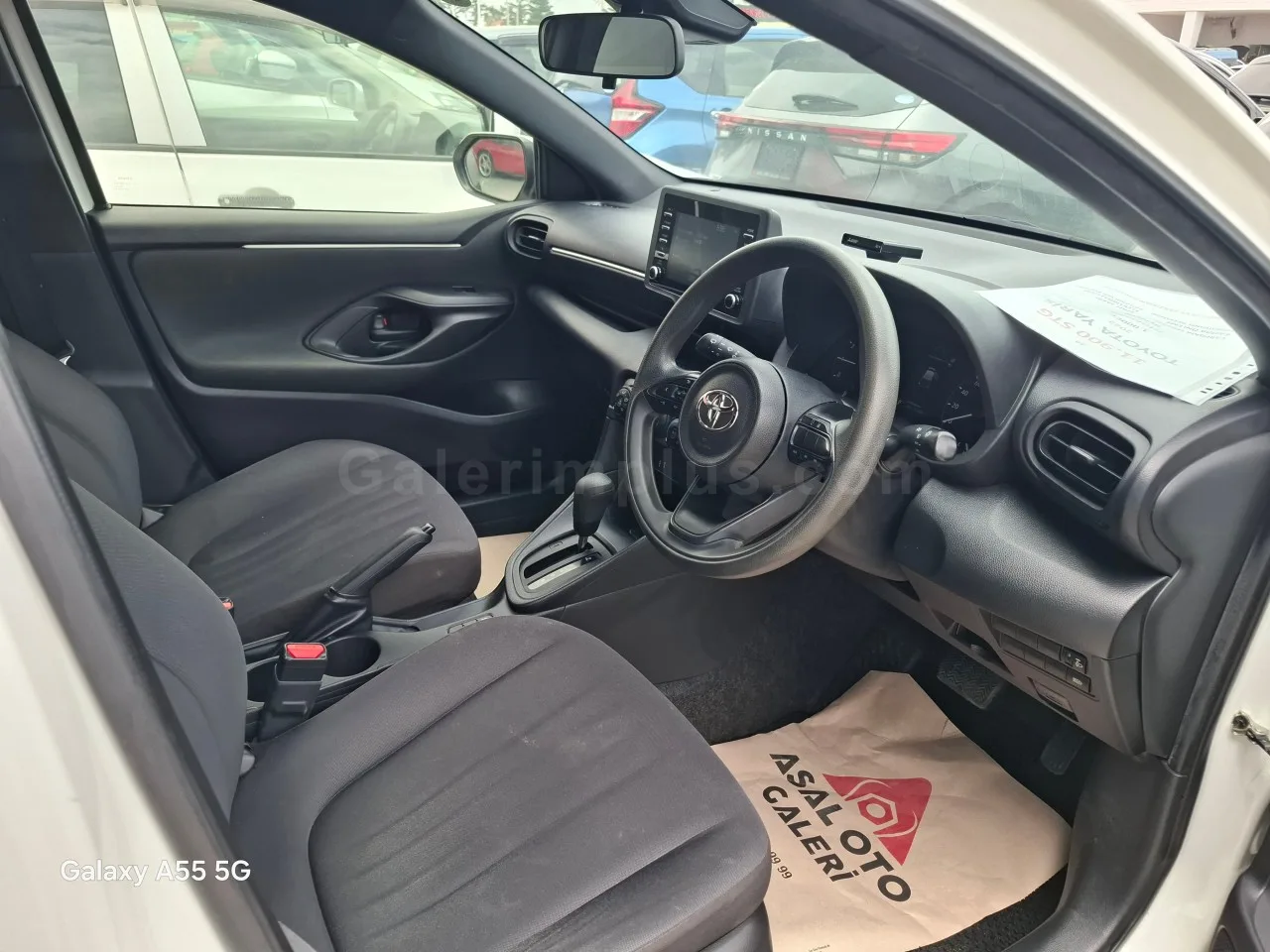 2022 Model Otomatik Toyota Yaris 1.0 İskele Satılık İkinci El | GalerimPlus - Thumbnail 7