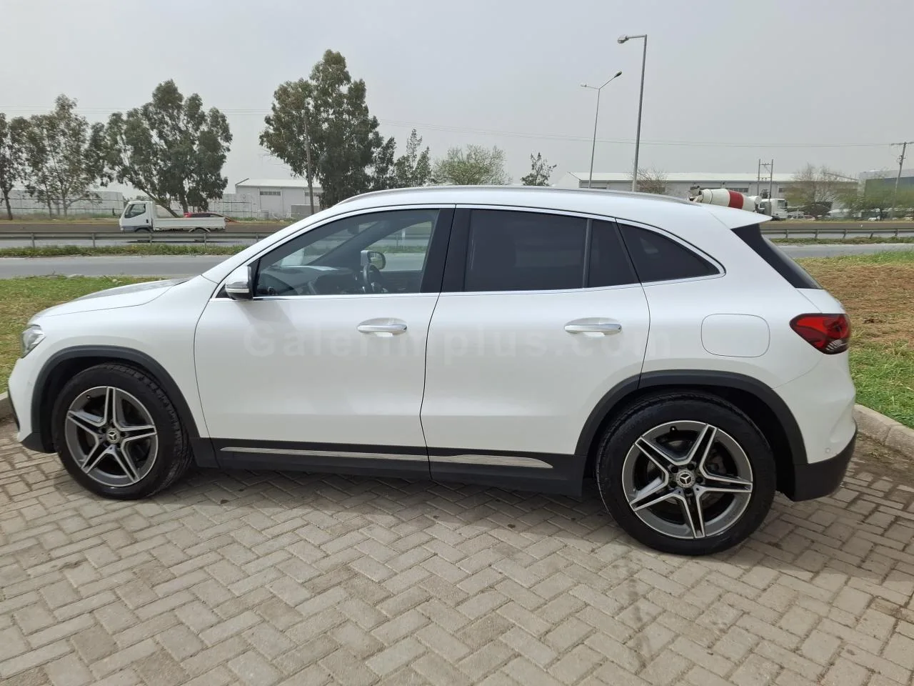 2021 Model Otomatik Mercedes - Benz GLA 200 d Lefkoşa Satılık İkinci El | GalerimPlus - Thumbnail 8